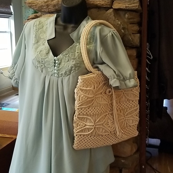 Crouched beige purse in perfect condition! - Picture 6 of 7